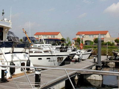 Holiday park Villa on a beautiful resort with sauna and view - Outdoor photo 21