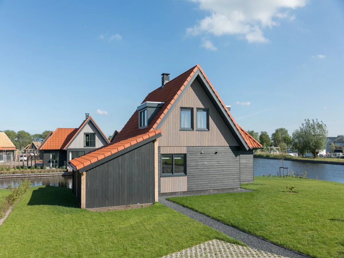 Holiday park Luxury Villa on Waterfront