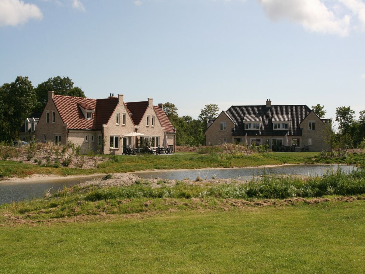 Holiday park Villa in Texel with Luxurious Comfort