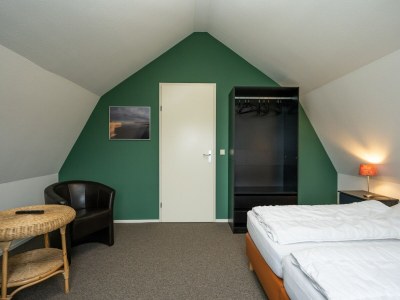 Holiday park Holiday Home on Texel with Stunning Views - Features photo 11