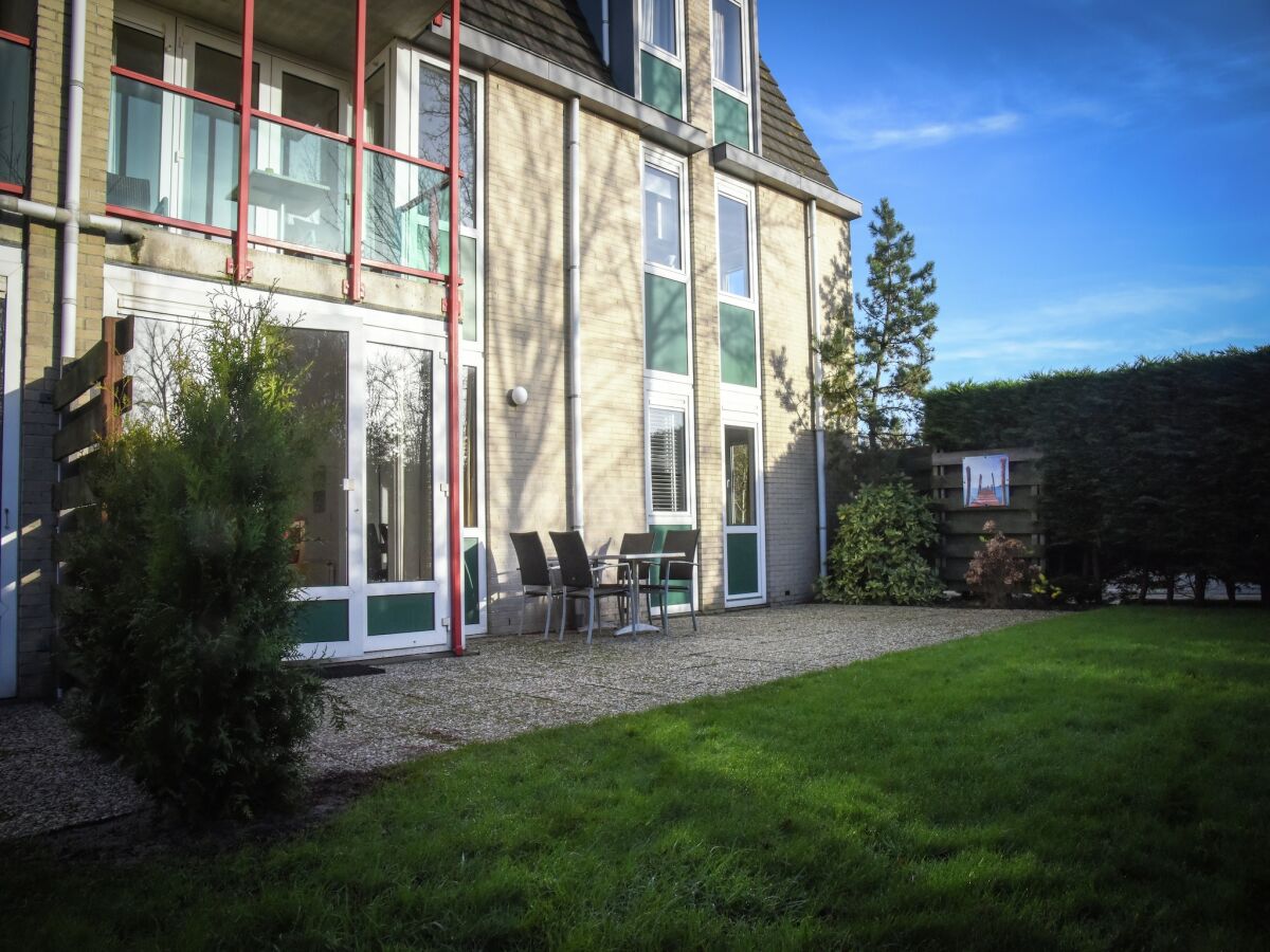 Holiday park Apartment auf Texel mit Sauna für 4 Von Belvilla - Outdoor photo 5