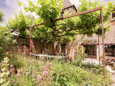 Holiday park Charming Estate Dordogne with Pool - Outdoor photo 7