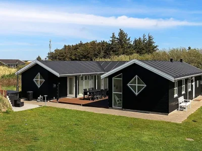 Holiday house 8 person holiday home in Hirtshals-By Traum in Hirtshals - Holiday house