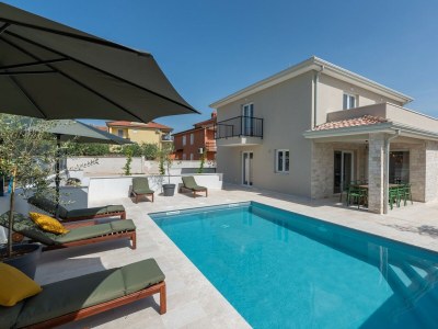 Villa Nia with Private Pool in Umag - Villa