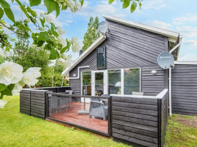 Holiday house 5 person holiday home in Hovborg - Outdoor photo 2