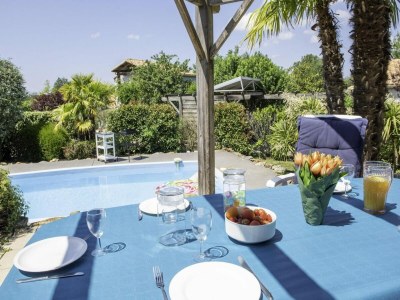 Holiday park Villa in Frankreich mit Pool und Garten - Outdoor photo 34
