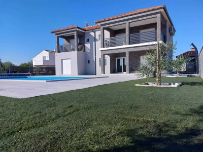 Villa Ela with heated pool - Environment photo 35