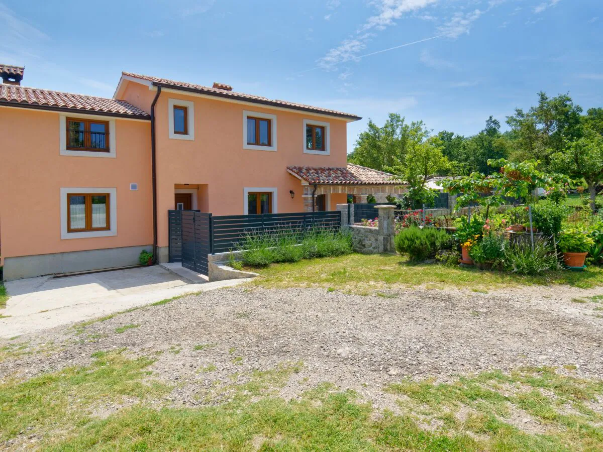 Holiday house Pahari - Outdoor photo 3