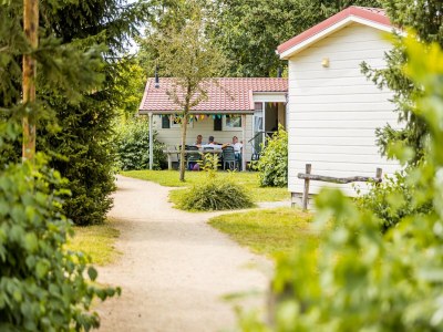 Holiday park Chalet in Leukermeer by the Waterside - Outdoor photo 3