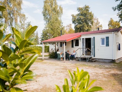 Holiday park Chalet in Leukermeer by the Waterside - Outdoor photo 4