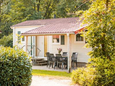 Holiday park Chalet in Leukermeer by the Waterside - Outdoor photo 6