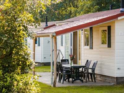 Holiday park Chalet am Seeufer mit Terrasse - Outdoor photo 9