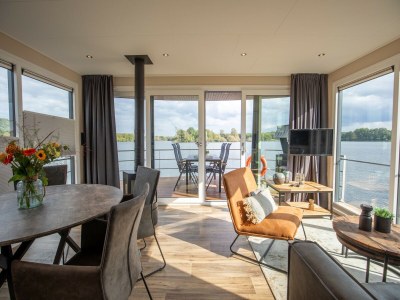 Holiday park Houseboat in Netherlands near Holiday Park - Features photo 14