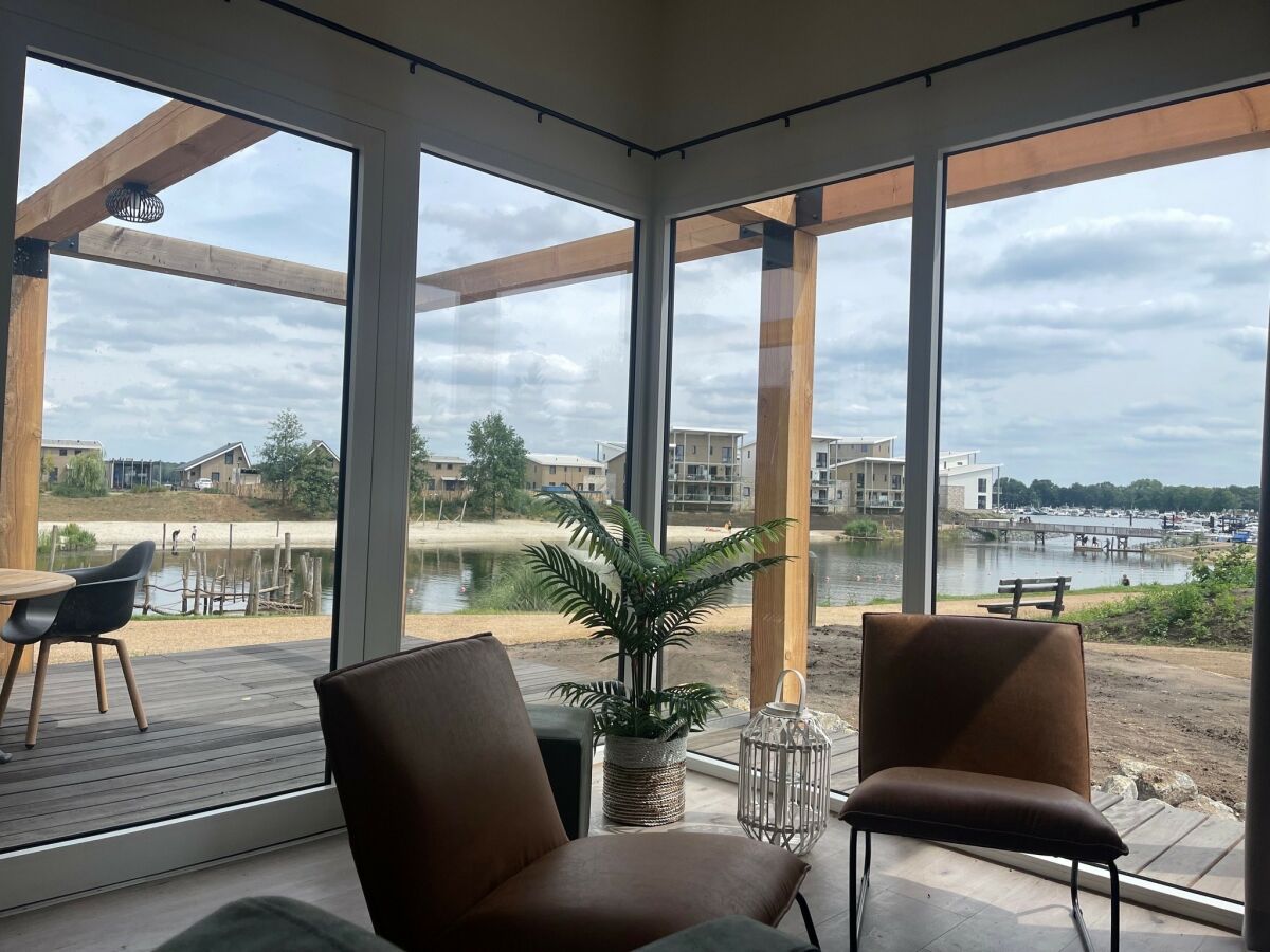 Holiday park Lodge by Rhine with Stunning Water Views - Features photo 5
