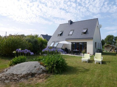 Holiday house Holiday Home in Plouneour near Sandy Beach - Outdoor photo 3