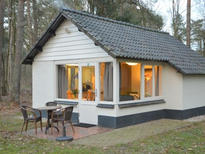 Holiday house Holiday Home in Stramproy with Garden - Outdoor photo 2