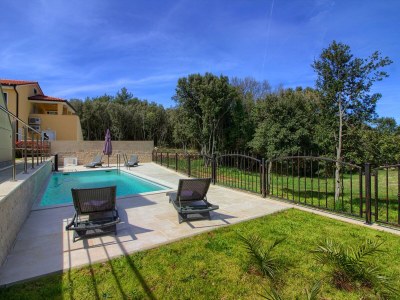 Villa Aurora - Mar with pool, beach 150m in Banjole - Villa