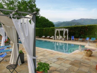 Holiday house Grazioso Agriturismo a Pian di Scò con Barbecue - Outdoor photo 4