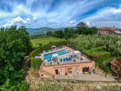 Holiday house Grazioso Agriturismo a Pian di Scò con Barbecue - Outdoor photo 8