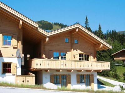Chalet Chalet in Königsleiten near Hohe Tauern - Outdoor photo 2