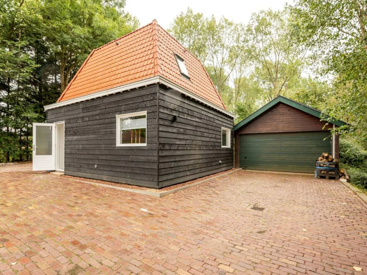Holiday house Schönes Ferienhaus in Poortugaal mit Garten