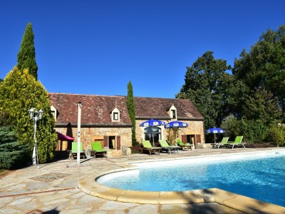 Holiday house Schönes Ferienhaus mit beheiztem Pool - Outdoor photo 3