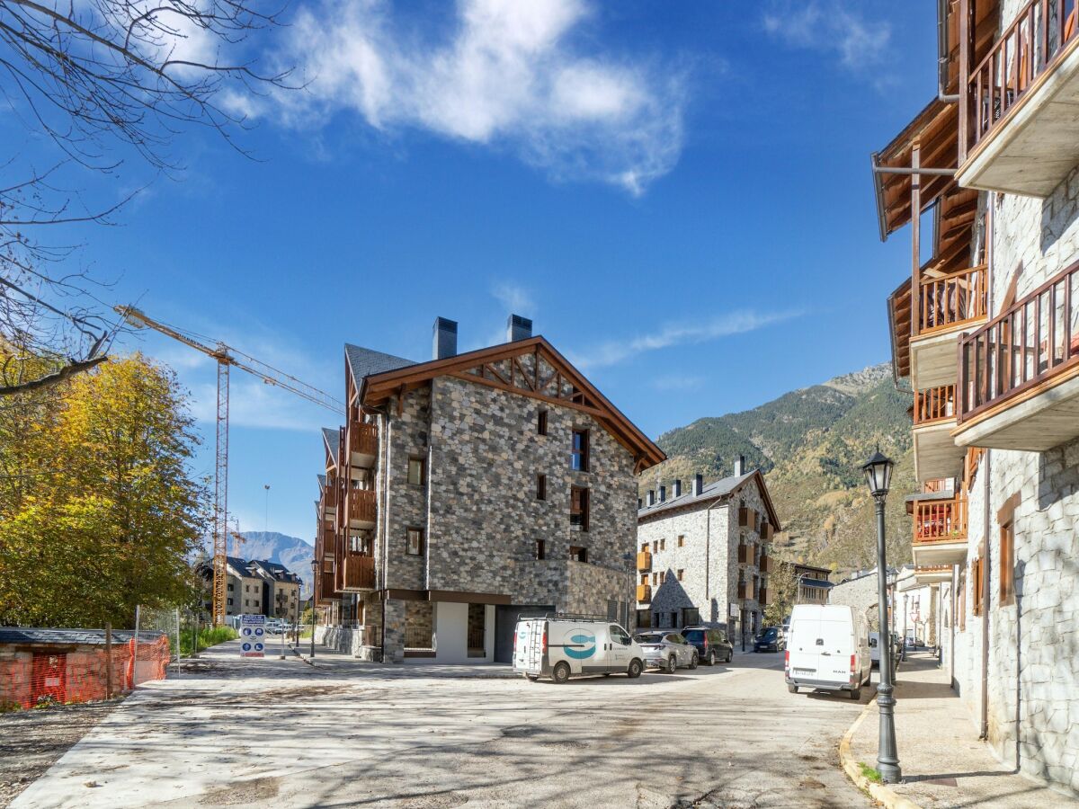 Apartment Steinhaus bei Benasque und See - Outdoor photo 2