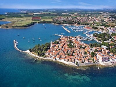 Holiday house Ferienhaus in Novigrad mit privatem Pool - Environment photo 16