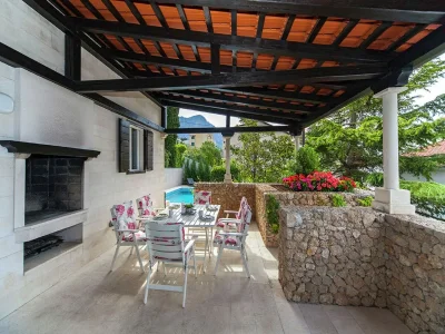 Villa Charmante Villa mit privatem Schwimmbad in Dalmatien - Outdoor photo 7