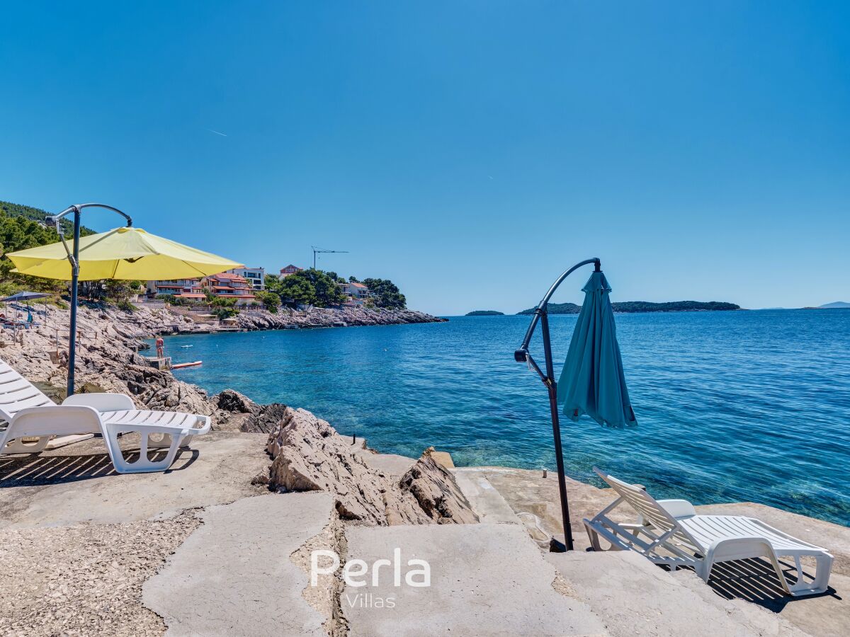 Holiday apartment with sea view and private beach - Outdoor photo 5