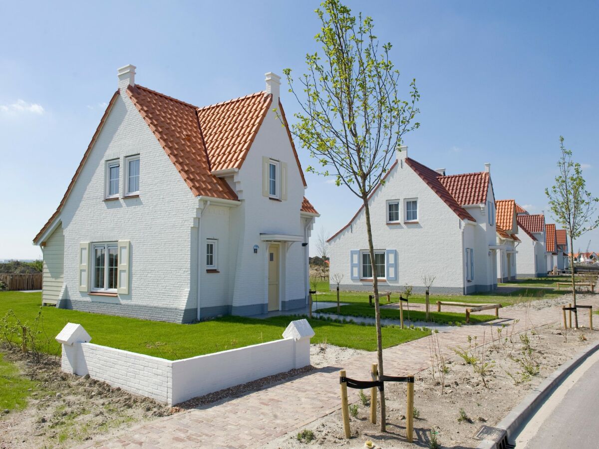 Holiday park Villa in Cadzand-Bad near North Sea Beach