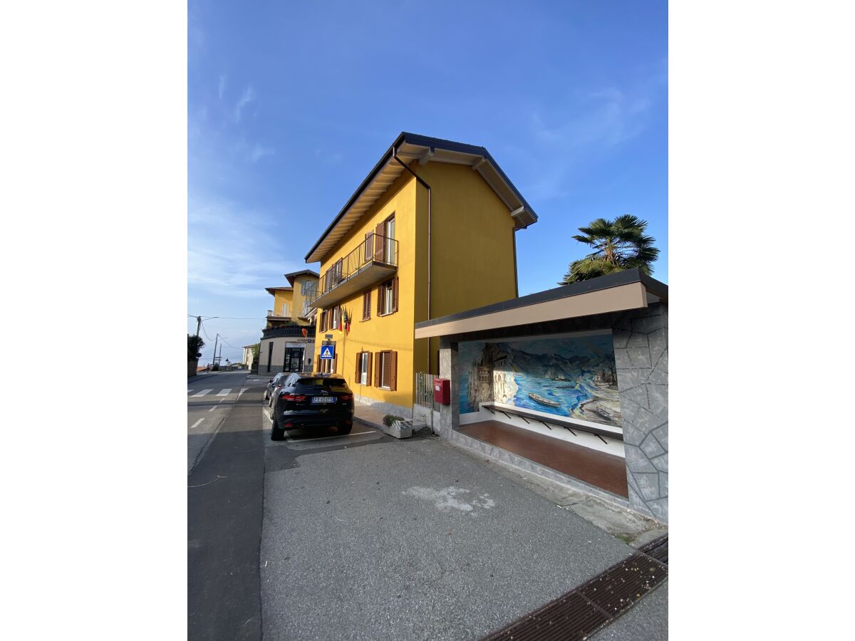 Holiday apartment Around Lago Maggiore apartment