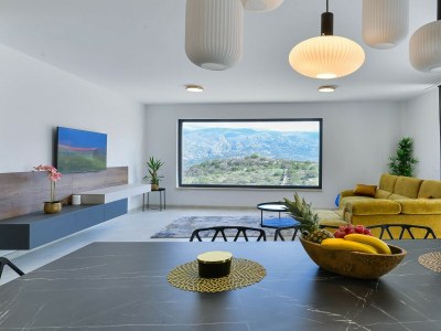 Villa Zariva with pool and panoramic mountain and - Features photo 22