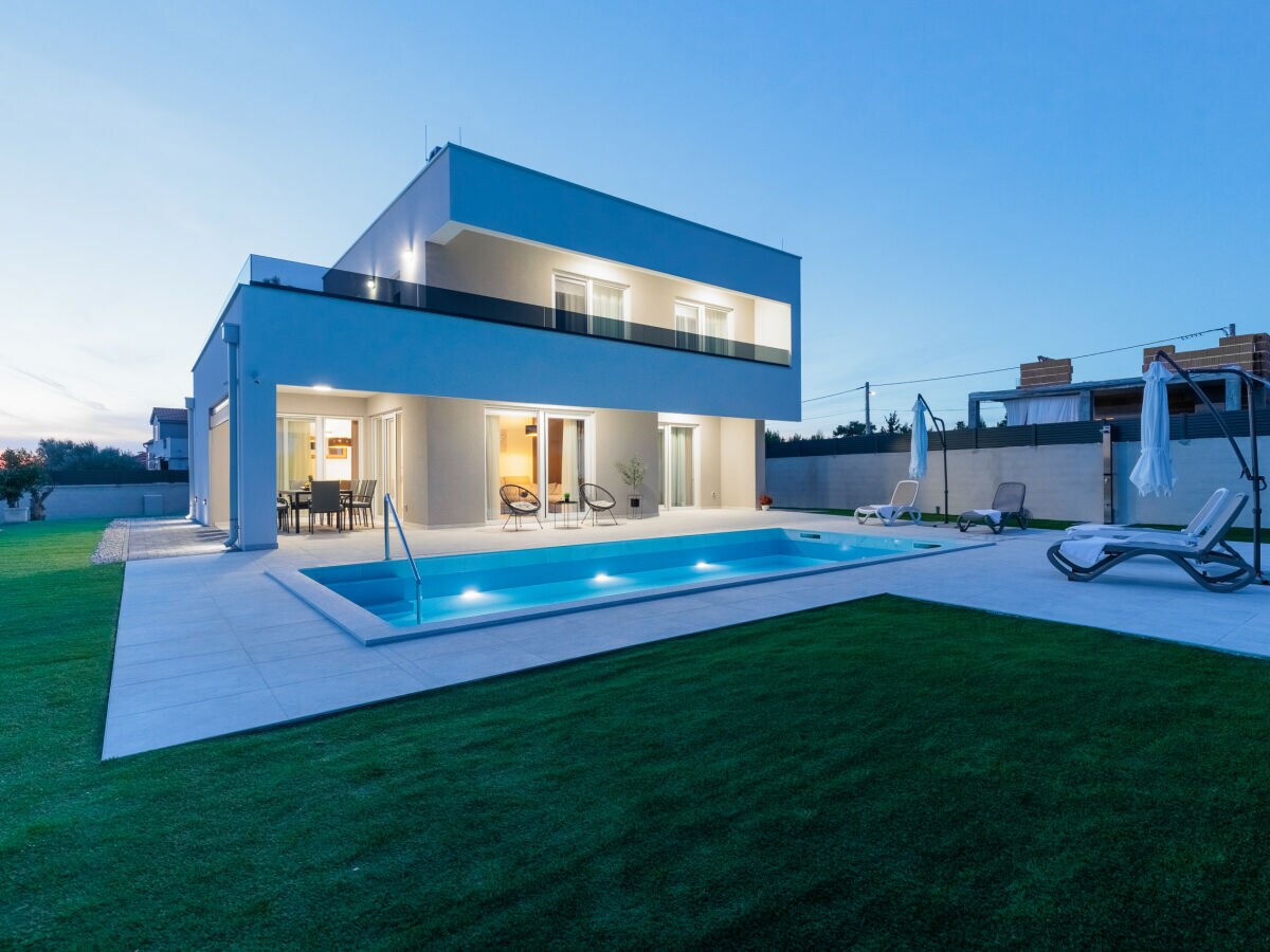 Villa Stunning Villa Marea with a private pool