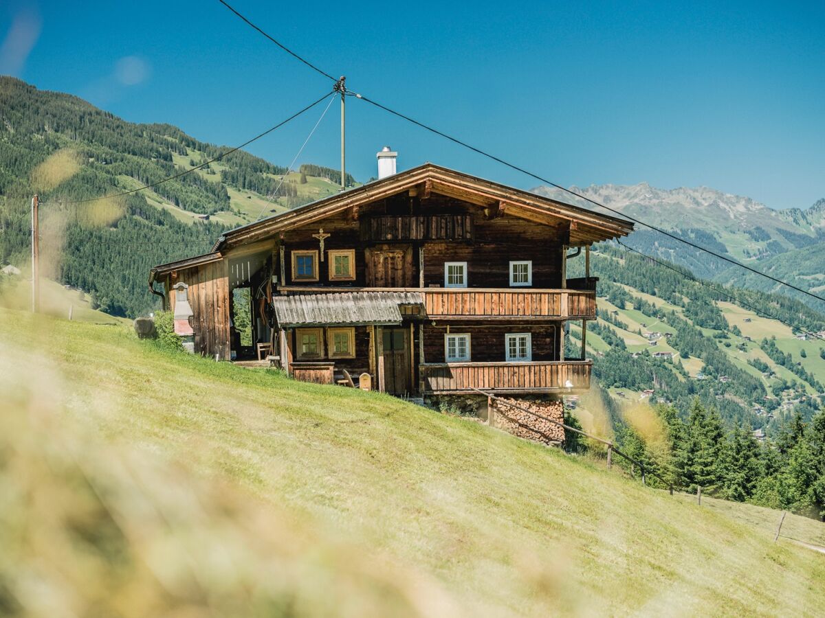 Alpine hut Liesl's Mountain Hut - Outdoor photo 2