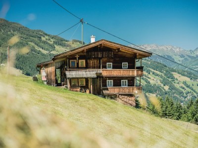 Alpine hut Liesl's Mountain Hut - Outdoor photo 2