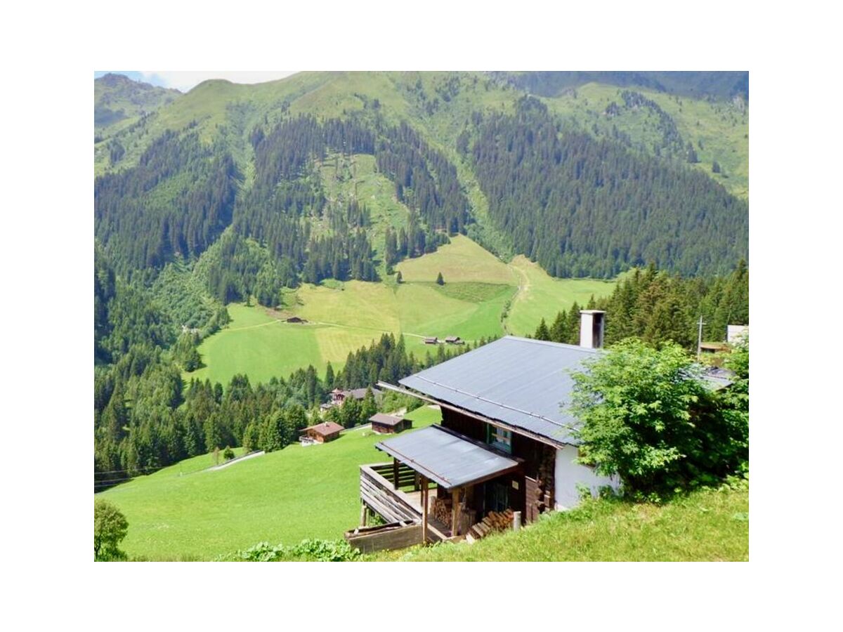 Ski lodge Alpine cabin Hippach