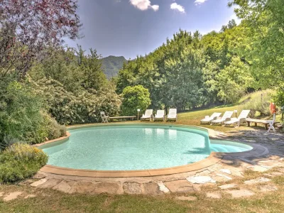 Holiday park Unabhängige Wohnung mit Pool in Montagna Fiorentina - Holiday park