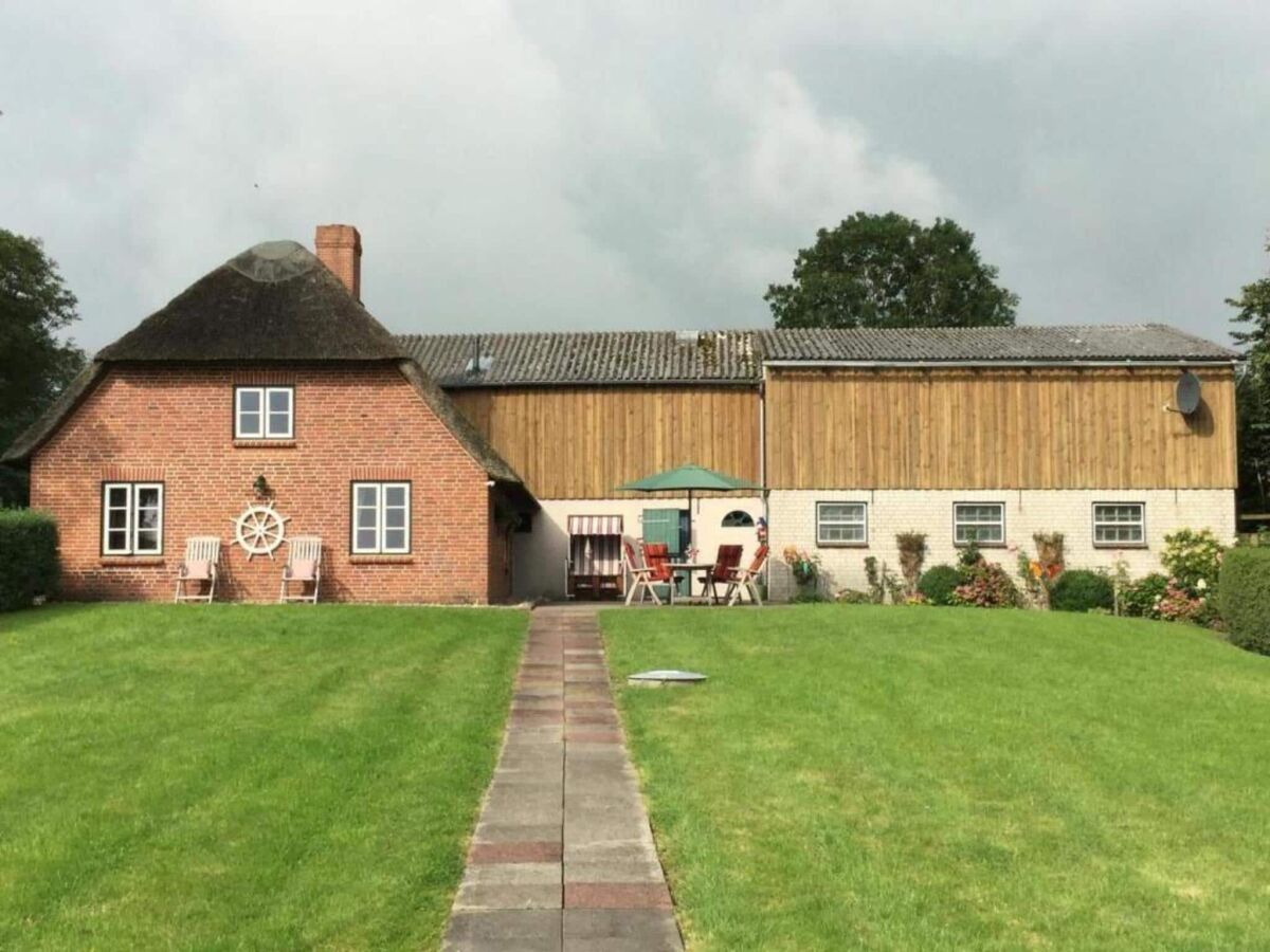 Holiday house Ferienhaus in Westerhever mit Garten - Outdoor photo 2