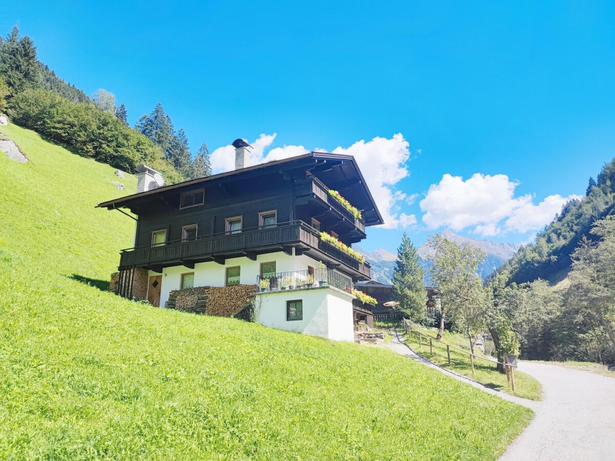 Holiday house Chalet in Tirol by Zillertal Ski Slopes