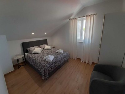 Apartment Apartments Dobrila - One Bedroom Apartment with Terrace and sea view - B1 - Features photo 6