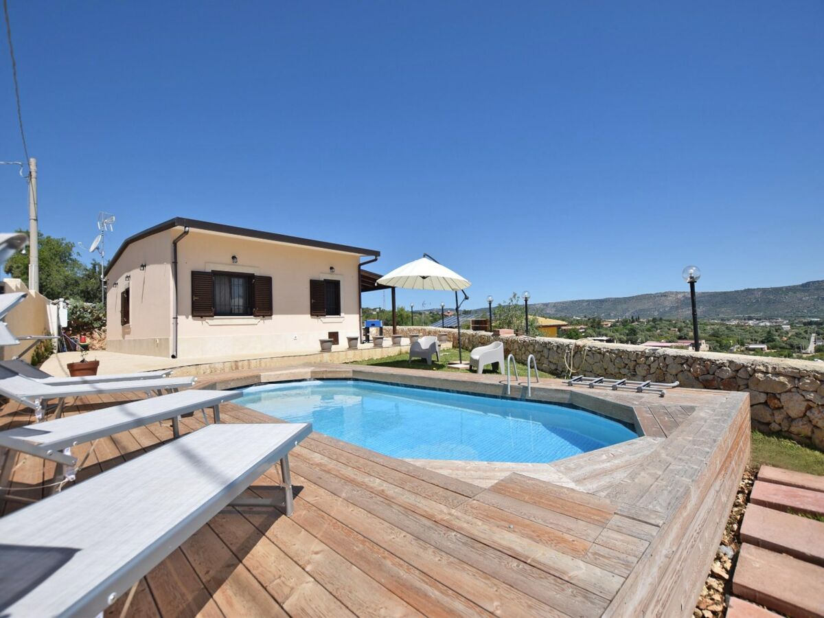 Holiday house Holiday Home Floridia with Private Pool