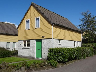 Holiday park Holiday Home in Zeeland near the Sea - Outdoor photo 6