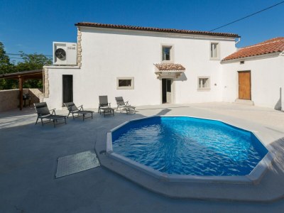 Holiday house Bezaubernde Villa in Kringa mit privatem Pool - Outdoor photo 2