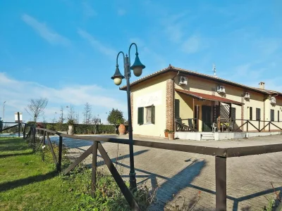 Holiday park Wohnung in Vinci mit Pool & Wellness - Outdoor photo 10