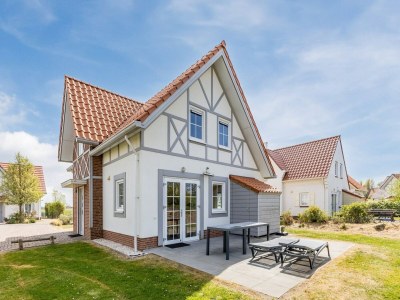 Holiday park Beachside Villa + Sauna in Cadzand-Bad - Holiday park