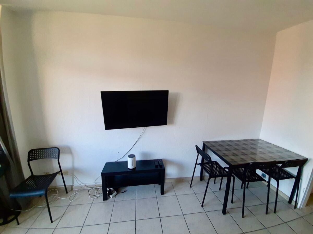 Apartment Apartment mit Balkon, Neuss