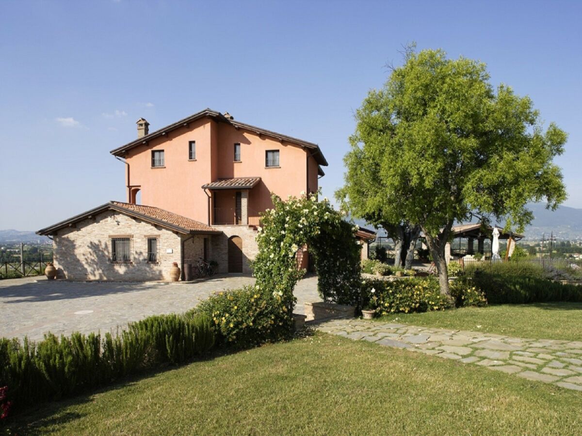 Holiday house Apartment in Umbria with Infinity Pool Views