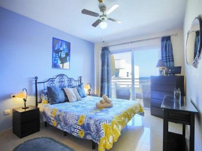 Apartment Belvilla by OYO Apartamento Sol y ParaÃ­so II - Features photo 15