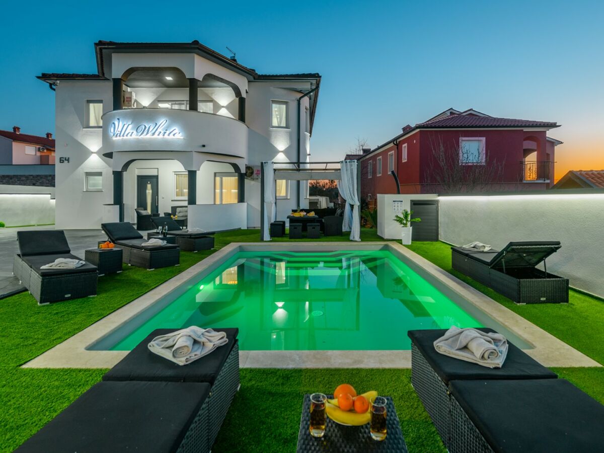 Apartment Complex Villa White - One bedroom A2 - Outdoor photo 5